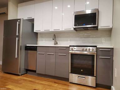 Main picture of 985 Summit Ave