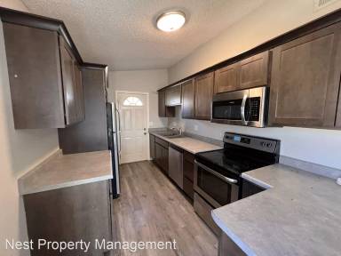 Main picture of 421 Douglass St