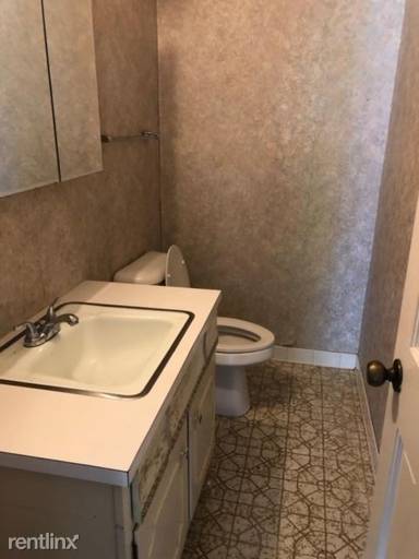 Main picture of 3505 N Oak St