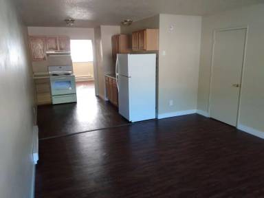 Main picture of 220 N 4th St