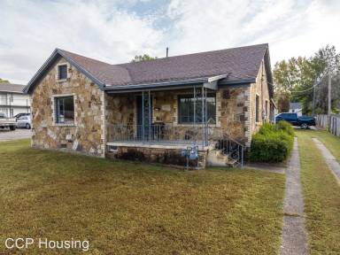 Main picture of 4801 S 31st St