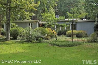 Main picture of 2431 Rosewood Ct