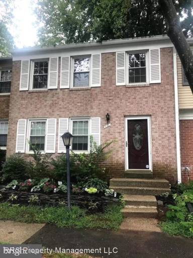 Main picture of 10 Ingleside Ct
