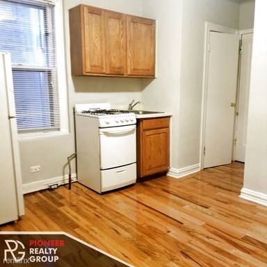 Main picture of Roscoe Apartments