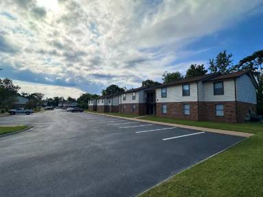 Main picture of 430 W Economy Rd