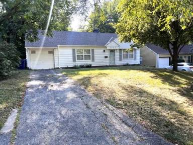 Main picture of 7521 Eaton St