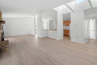 Main picture of 7 Pine Meadow Dr