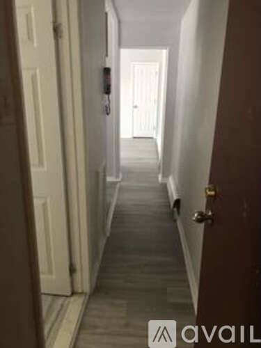 Main picture of 424 E Girard Ave