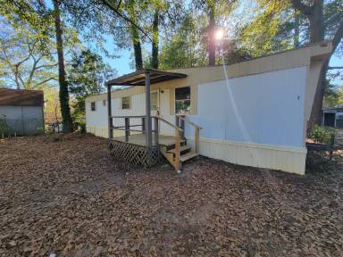 Main picture of 2827 Bettys Ln