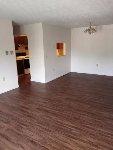 Main picture of 109 Dewers St