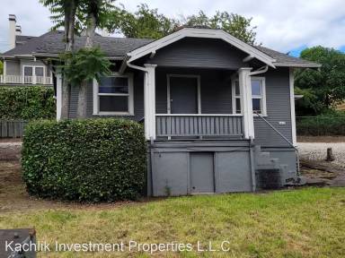 Main picture of 3425 S Hood Ave