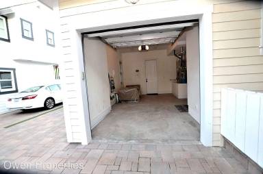 Main picture of 1004 10th St