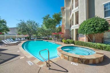 Main picture of The Henderson Apartments Fort Worth