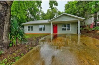 Main picture of 710 Johnson St