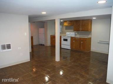 Main picture of 4924 W School St