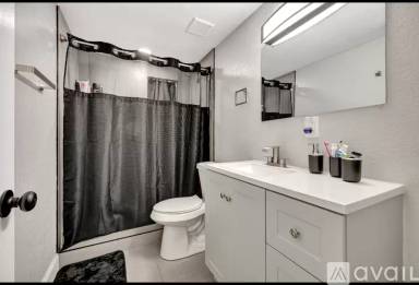 Main picture of 5004 20th Street Ct E