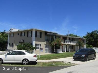 Main picture of 1725 NE 7th St