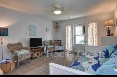 Main picture of 213 56th St