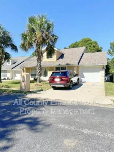 Main picture of 84 Bay Haven Ct