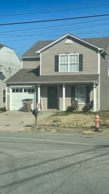 Main picture of 3000 Ewingdale Dr