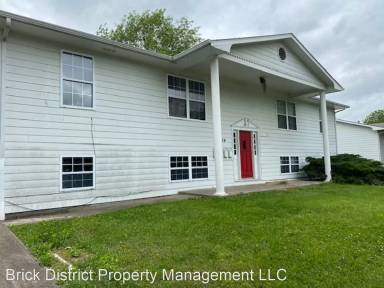Main picture of 2924 Leeway Dr