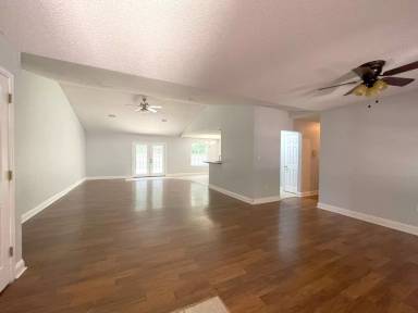Main picture of 159 Conquest Ave