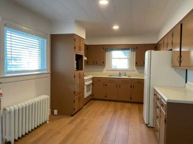Main picture of 103 N Union St