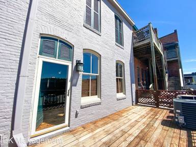 Main picture of 523 Main St