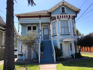 Main picture of 2036 Encinal Ave