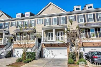 Main picture of 1916 Carolina Towne Ct