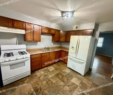 Main picture of 7221 Southeastern Ave