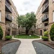 Main picture of 1832 N Humboldt Blvd