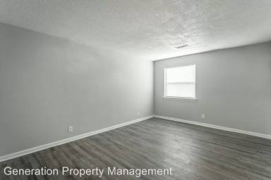Main picture of 5217 Hickory Woods Ln