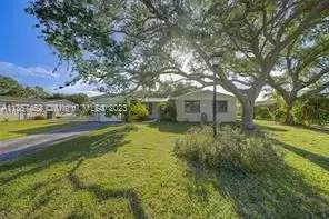 Main picture of 17521 SW 84th Ct