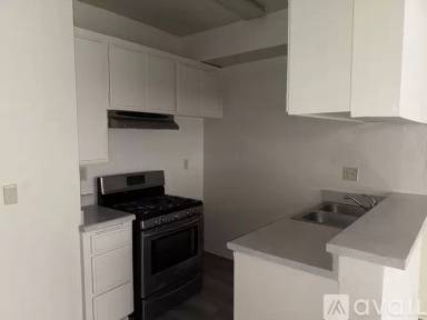 Main picture of 15722 Vanowen St
