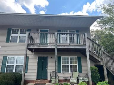 Main picture of 105A-105D Middle St