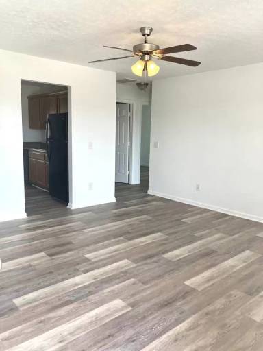 Main picture of 112 Ezra Ct
