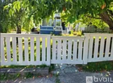 Main picture of 3432 11th Ave W