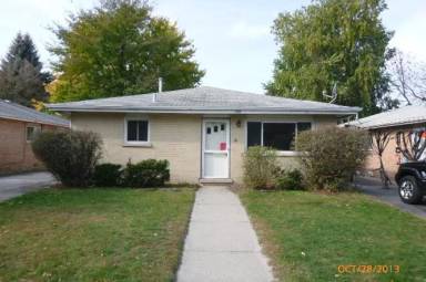 Main picture of 808 Mackinaw Ave