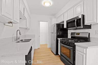 Main picture of 525 Idaho Ave