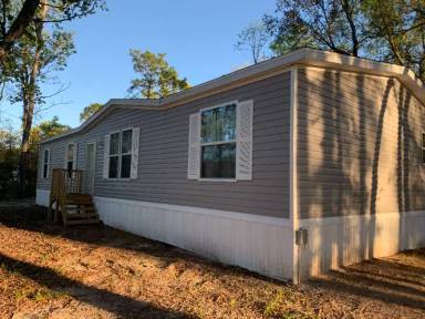 Main picture of 4835 Timothy St