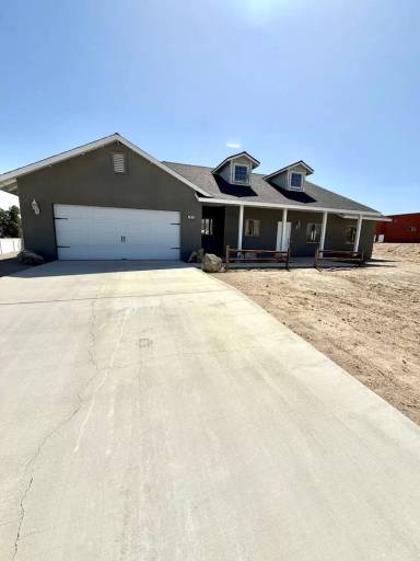 Main picture of 7419 Kellogg Ave