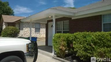 Main picture of 801 N Rhomberg St