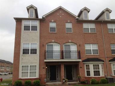 Main picture of 22095 Parkview Dr