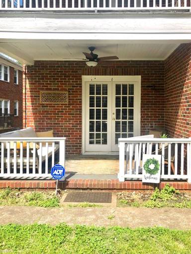 Main picture of 524 Walnut Ave