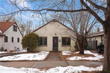 Main picture of 1239 Burr St