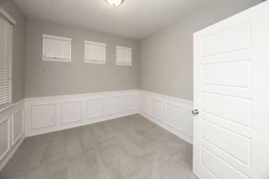 Main picture of 2121 Cutting Horse Dr