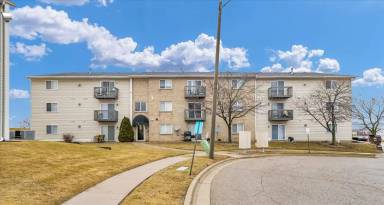 Main picture of Rainbow Circle Apartments