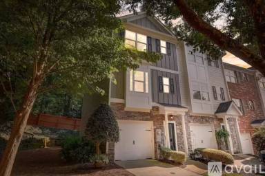 Main picture of 2986 Lauren Parc Rd