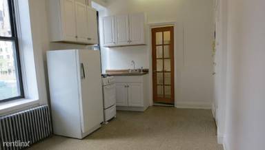 Main picture of 500 W 48th St